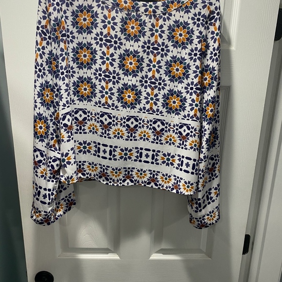 Southwest Style Blouse Fun & Dressy - Picture 3 of 4